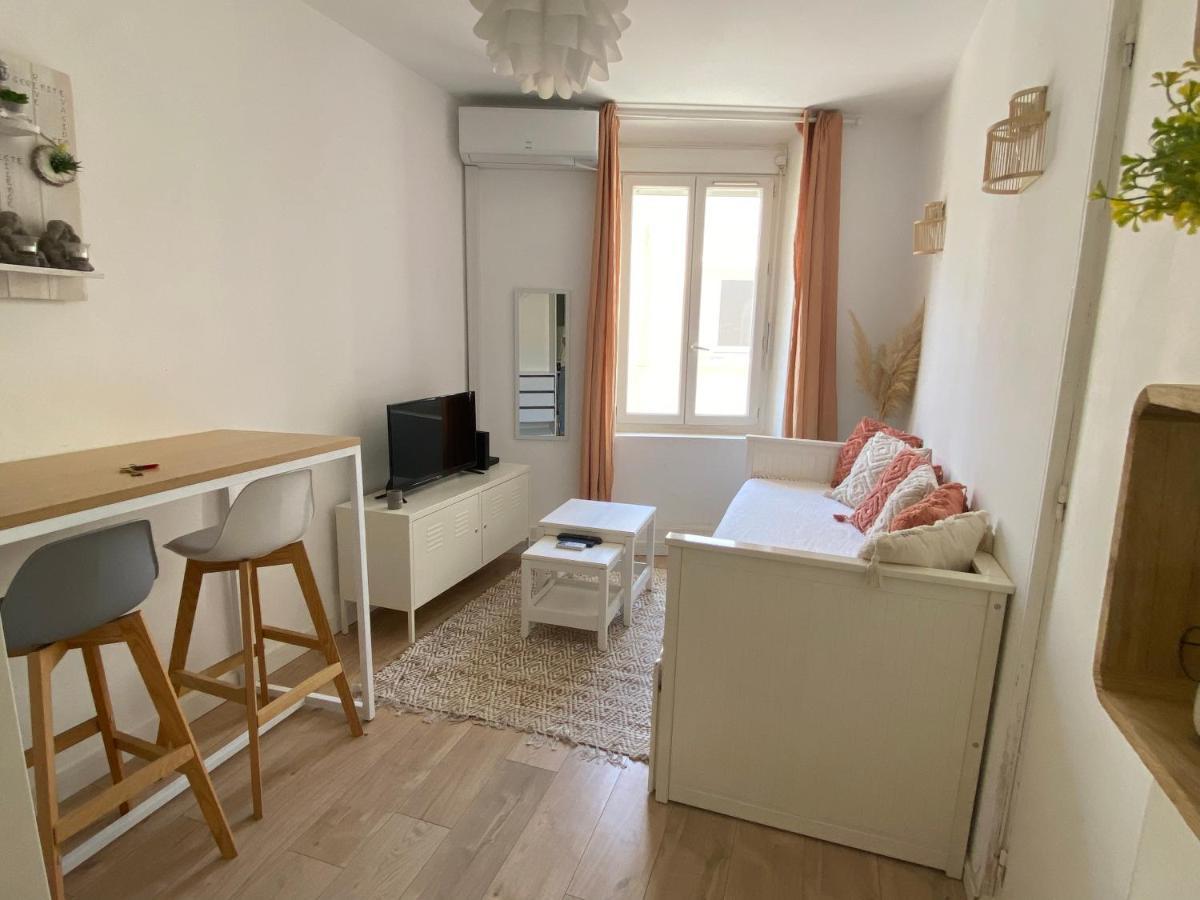 Romy Les Pieds Dans L'eau 10 M De La Apartment La Seyne-sur-Mer
